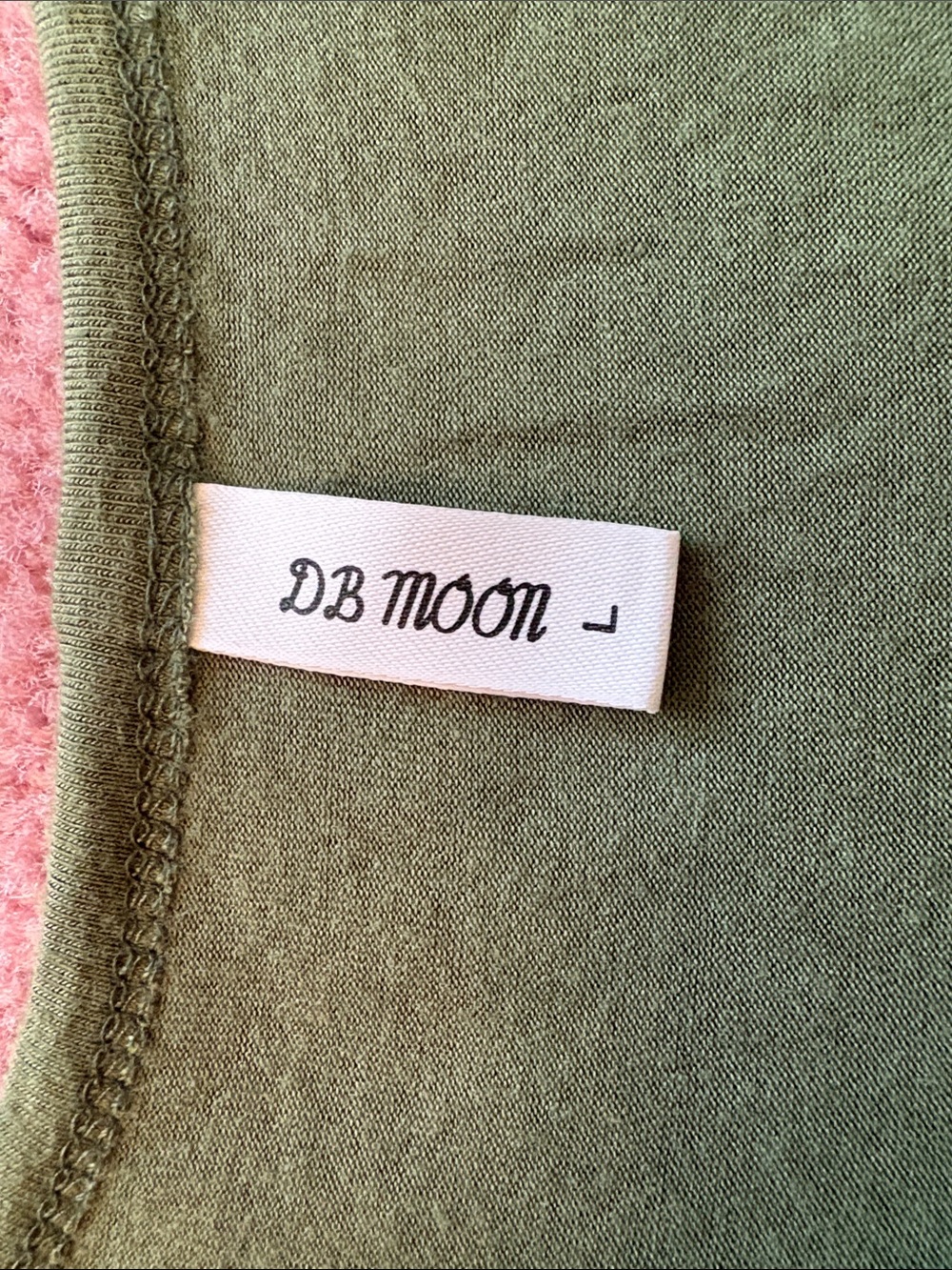 Women’s Olive Green Short-Sleeve Scoop Neck Maxi Dress - Picture 5 of 10